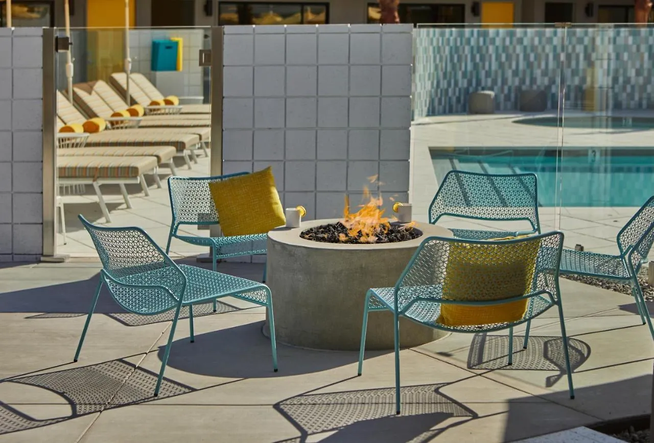 Twin Palms Resort - A Gay Men'S Resort Palm Springs United States